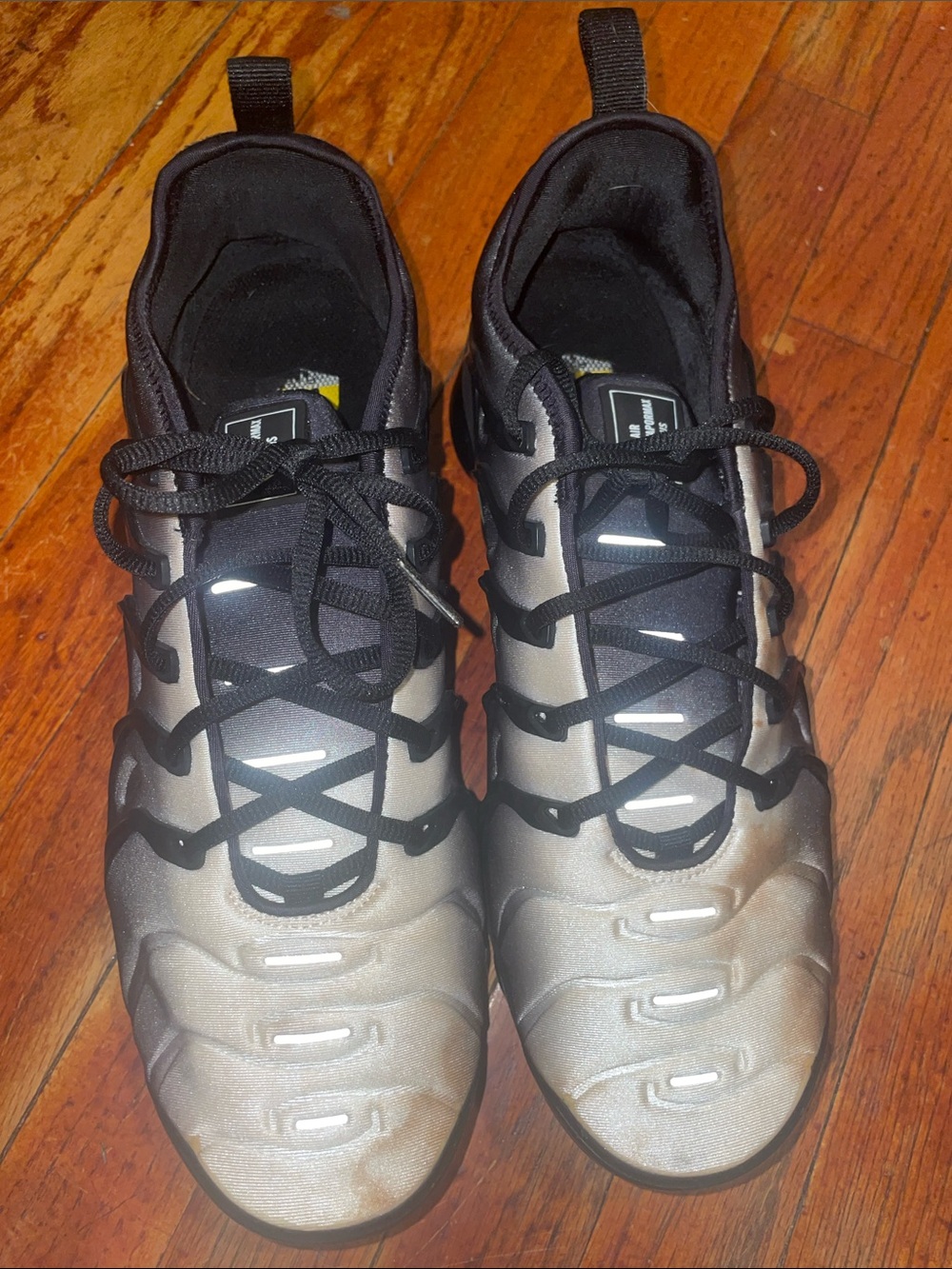 Nike Men's Metallic Silver Sneakers with Black Lacing
